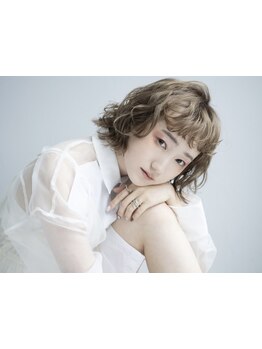 【府中駅徒歩1分】高技術かつリラックスできる店内、大人女性に選ばれる美容室