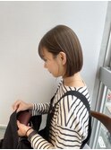 <森千晶>オリーブベージュ x 大人ボブ/耳かけもかわいい