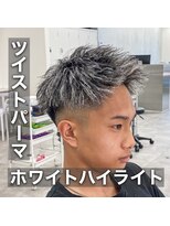 ルースト 西院店(ROOST)&nbsp;ツイストパーマ/ホワイトハイライト/フェード/ツーブロック