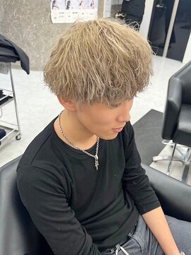 アリープパロット(ALEAP parrot) メンズデザインカラー/ブリーチ/パーマ【ALEAP parrot/大西】