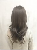 ほんのりオリーブベージュ