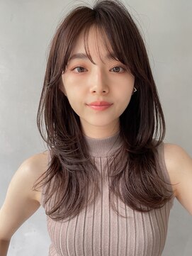 アグノス 青山(Agnos) ウェーブミディアムうる艶髪愛されメルティカラー小顔カット