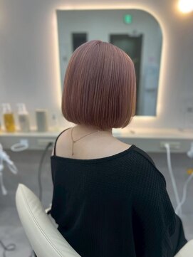 アロア 横浜(Aloa) 【Aloa横浜】柔らかピンクベージュ×ミニボブ