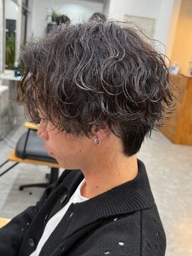 フゥ 宇都宮(FeU) 栃木メンズ波巻きスパイラルパーマシャドウパーマツイストパーマ