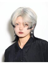 ガルテ(GARTE)&nbsp;ホワイトカラー/ウルフヘア/ウルフかっと