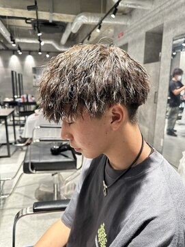 スタッド 松戸(stud. Men‘s) シャドウ波巻きパーママッシュ