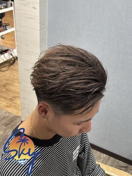 スカイ(SKY) ツイスパ/波巻き/眉毛/バーバー/ニュアンスパーマ/ブリーチ