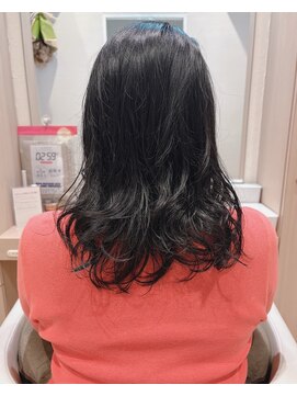 コーエン(cowen) 暗めカラーゆるふわミディアムレイヤー似合わせカット黒髪40代