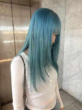 リアン(Lien) 透明感ハイトーンペールグリーン/ロングレイヤーカット