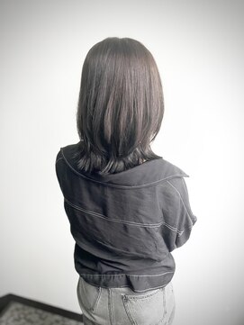 ヘアオーブロジック(HAIR orb LOGIC) 外ハネ　くびれ　ベージュ