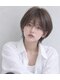 ビケット (Biquette)の写真/長めバングで大人可愛いを演出♪今を楽しむ思い切ったスタイルは、ふわっとまとまる小顔ショートで叶える。