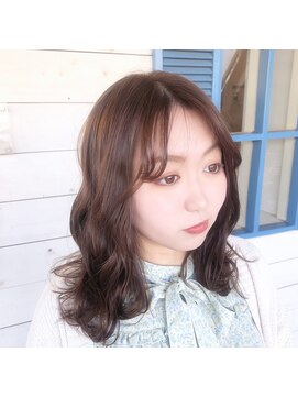 ヒマワリ(HIMAWARI) アッシュブラウン センターパート ミディアム