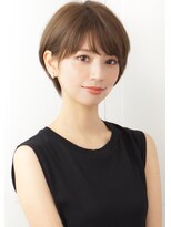 ルエ(rue)&nbsp;30代・40代大人可愛い小顔ワンサイドショートボブ丸み前下がり
