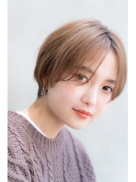 アメリ 新宿(Ameri) Ameri フェミニンショート イルミナカラー【新宿】