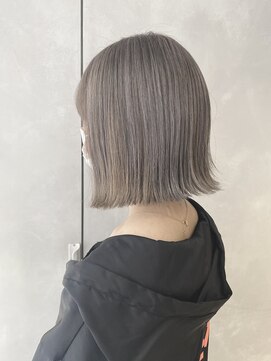 リフル 八王子(RIFULL) 【RIFULL 八王子】 グレージュカラー 切りっぱなしボブ