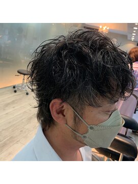 イーエル グランデ(e.ll grande) パーマ風ウルフ