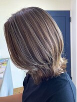 アーブル ヘアーアンドメイク(ARBRE) ハイライトブリーチダブルカラーレイヤーカット