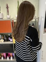 ジェムバイアルテフィーチェ(gem by artefice)&nbsp;白髪ぼかしハイライトカラー