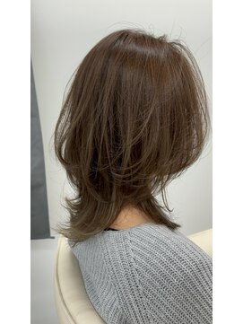 ジエクト アイロ(The Ect ilo) ミディアムレイヤーカット ハイレイヤーウルフ ココアグレージュ