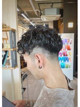 プアヒール(pua heal) ハイフェードパーマスタイル^_^