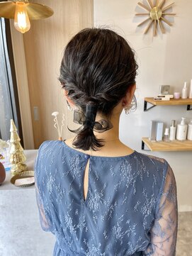 ユニ (uni) ボブでもできるお呼ばれヘアセット