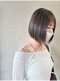 ブリーチ無しグレージュ/前下がりボブ