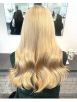 カラ ヘアーサロン(Kala Hair Salon) ハイライトバレイヤージュダブルカラーケアブリーチ20代30代