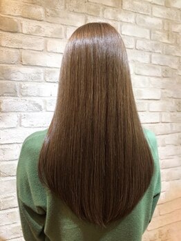 ブレス(BLESS)の写真/【大人髪のお悩み解消】気になるクセはストレートで解決！毛先までなめらかな指通りと、艶感のある美髪へ♪