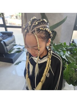 エステラ(ESTELA) キッズダンスヘア