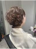 クセ毛を活かした軽やかショートボブ