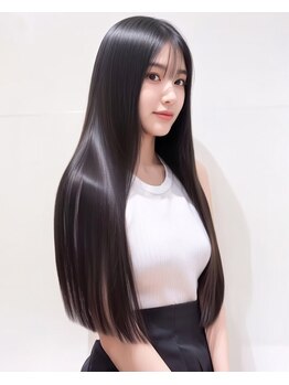 コミレ(COMILE)の写真/【上前津】こだわり抜いた薬剤と抜群の技術力で、まっすぐになりすぎない自然なストレートヘアを実現☆