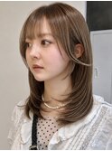 小顔見え◎顔まわりレイヤー×柔らかベージュカラー