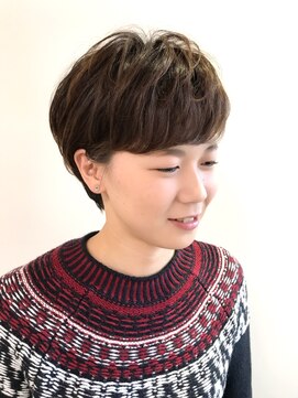 ジェム デザイン ヘアサロン(gem Design Hair Salon) 簡単スタイリングのパーマベリーショート