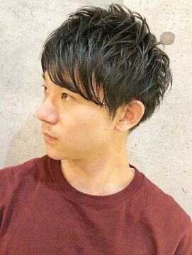 キアラ(Kchiara) ショートレイヤー×刈り上げ