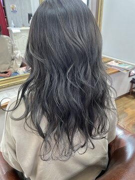 リリー ヘアーアンドビューティー(Lily) ブリーチカラー