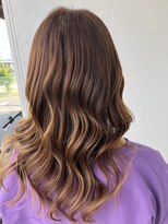 フリー(Free)&nbsp;ブリーチなし大人可愛いアッシュベージュシルバーアッシュ