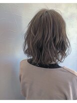 ヘアーメイクフィールヒルズ(FEEL HILLS) グレーヘア