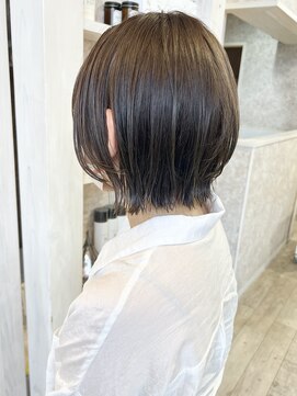 キャアリー(Caary) 福山市Caaryくびれボブ似合わせカット簡単スタイリング20代30代