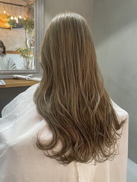 ブルー(BLUE.) ミルクティーベージュ