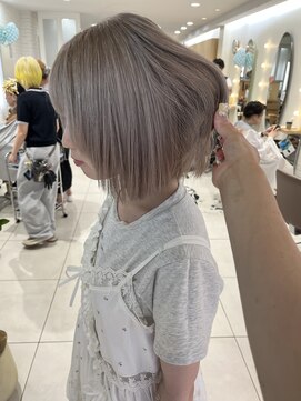 ヴァンカウンシル 金山(VANCOUNCIL kanayama) ホワイトグレージュミニウルフデジタルパーマ 13