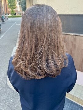 フィアート ヘアドレッシング サロン(Fiato Hairdressing Salon) グラデーションカラー/ベージュ