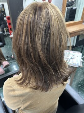 ヴェルデ(Verde) アンブレラカラー×巻きスタイル