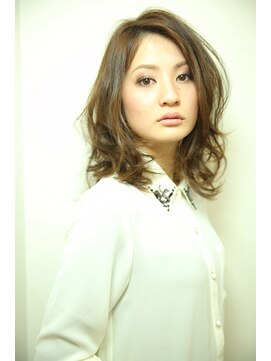 ハピネス クローバー 学園前店(Happiness CLOVER) 【CLOVER学園前稲留真希】美髪ルーズな大人可愛いフェミニンボブ