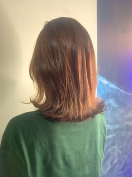 ラズリー(Lazliy) 切りっぱなし外ハネボブ