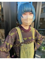 ヘアー アイス ルーチェ(HAIR ICI LUCE) ペールブルー ブルーカラー 水色 顔まわりレイヤー 担当城倉
