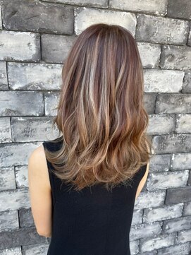 ライズ バイ レボ 柏店(RISE by REVO) 大人かわいい/レイヤーロング/グレーベージュ/前髪パーマ/柏