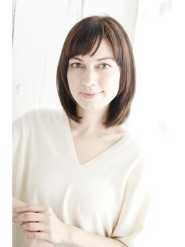 シュシュット(chouchoute) レイヤーカットウェットヘアデザインカラーオリーブベージュ/093