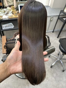 クララ(CLALA Ohashi) 鉄板スタイル！顔周りレイヤー【古賀義大】