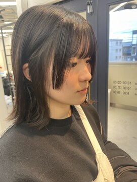 シアン(cyan.) レイヤーカット/顔周りレイヤー