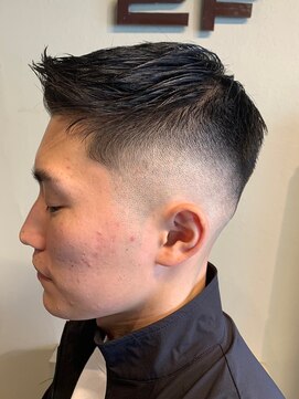 ミリオンバックス 神田店(Million Bucks) スパイキーショート/スペインカール<理容室>[メンズ/床屋/神田]